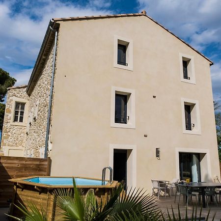 Domaine De Merins, 10 Couchages Avec Piscine, Face A La Riviere, A 4Km De La Plage Fleury  Exterior foto