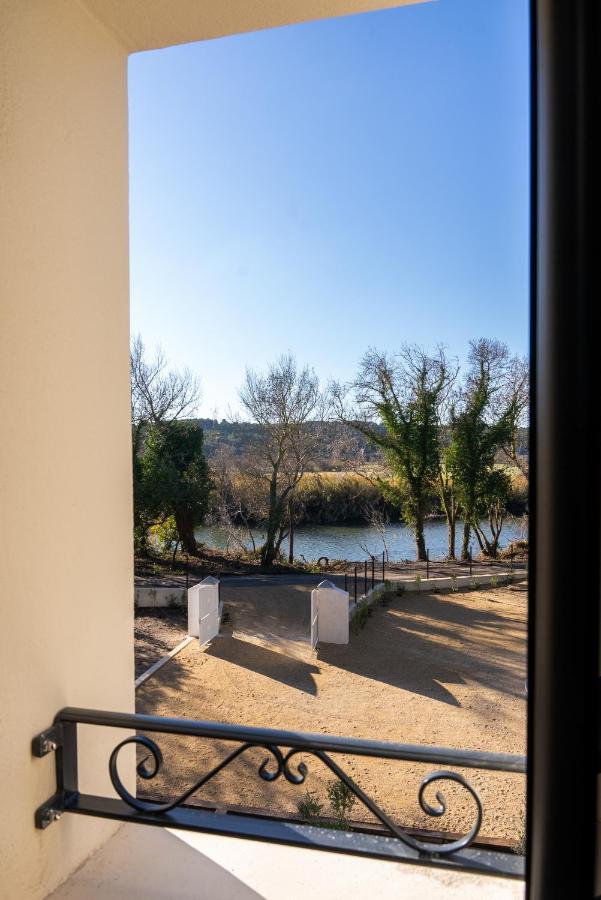 Domaine De Merins, 10 Couchages Avec Piscine, Face A La Riviere, A 4Km De La Plage Fleury  Exterior foto