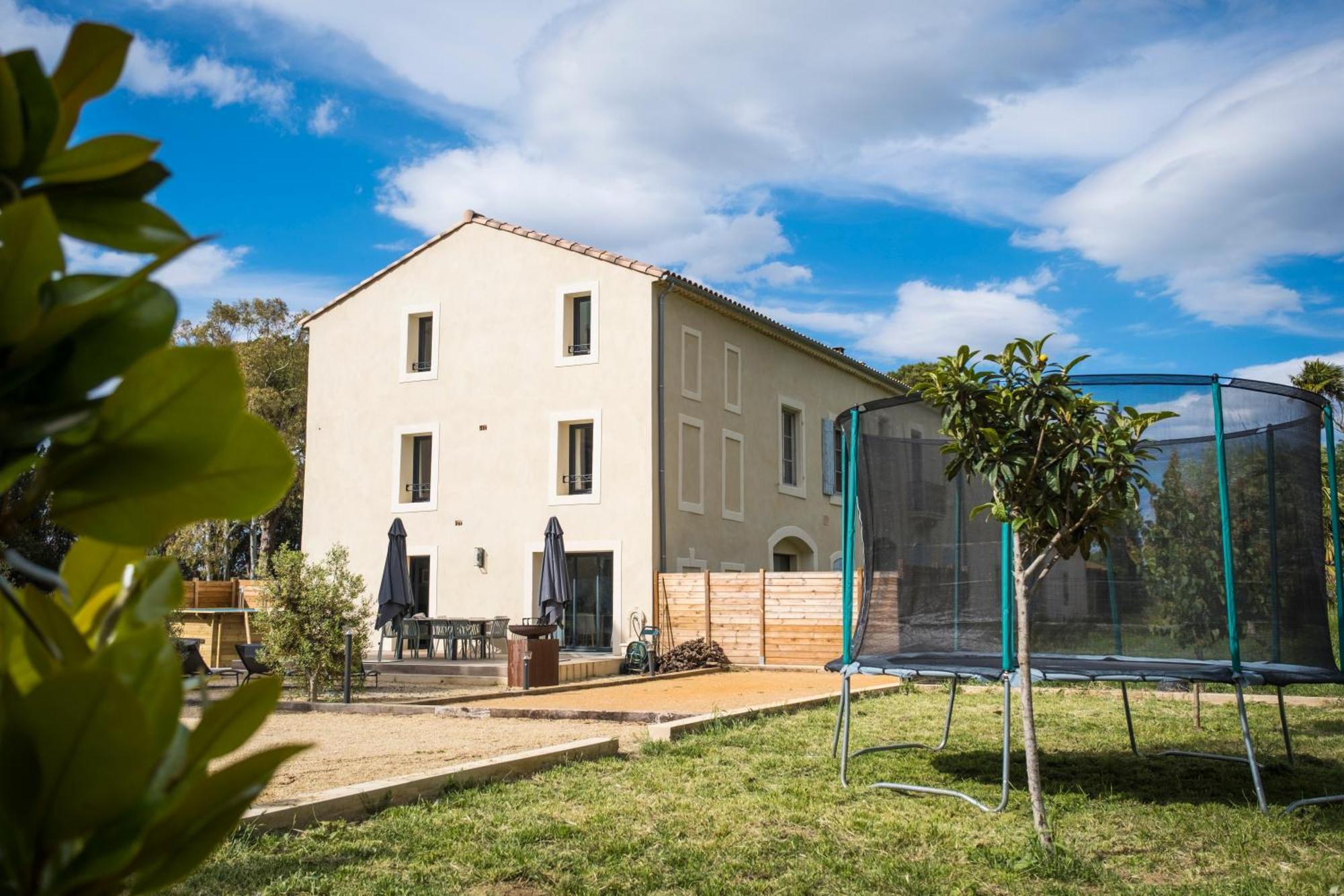 Domaine De Merins, 10 Couchages Avec Piscine, Face A La Riviere, A 4Km De La Plage Fleury  Exterior foto